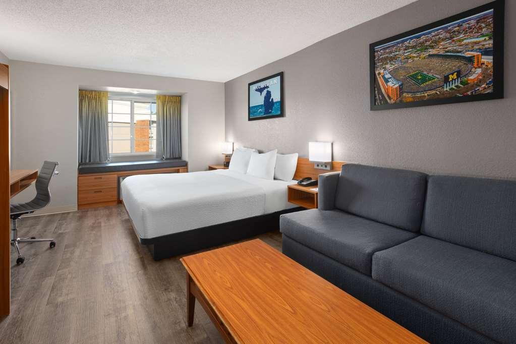 Microtel Inn & Suites By Wyndham Ann Arbor Room photo